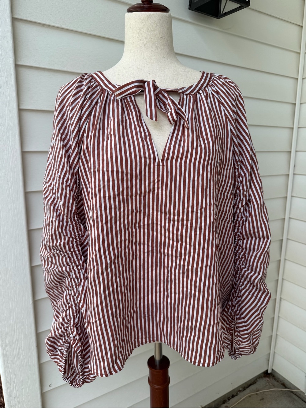 LOFT Women’s XL Rust White Stripe Tie Neck Peasant Blouse Ruched Sleeve Top - Picture 1 of 7